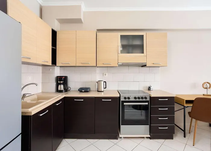 Nest - Ypapanti Cozy & Bright Getaway