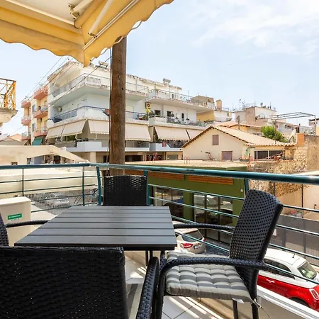 Apartment Nest - Ypapanti Cozy & Bright Getaway Kalamata