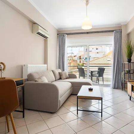 Nest - Ypapanti Cozy & Bright Getaway Apartment *