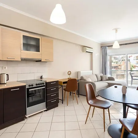 Nest - Ypapanti Cozy & Bright Getaway Apartment *