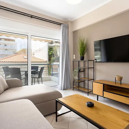 Nest - Ypapanti Cozy & Bright Getaway Kalamata